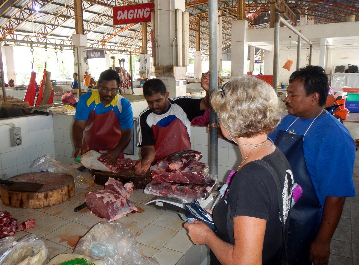 Buying a kilo of Water Buffalo meat Buying a kilo of Water Buffalo meat